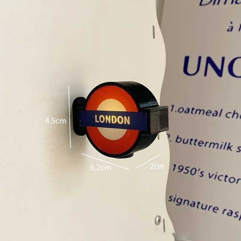 ロンドン地下鉄ラウンデルライトアップ冷蔵庫マグネット発光駅標 - Photography Uk のレビューと価格