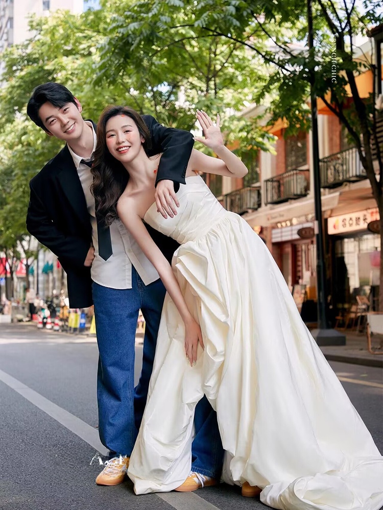 ファッショナブルな韓国スタイルのデニムストリートスナップウェ - Photography Outfits のレビューと価格